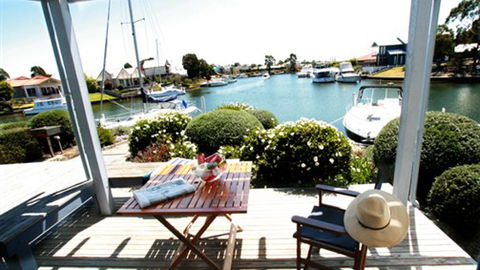 Captains Cove Resort - Rental Cars 3