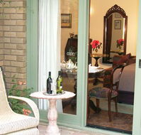 Forlonge Bed  Breakfast - Rental Cars