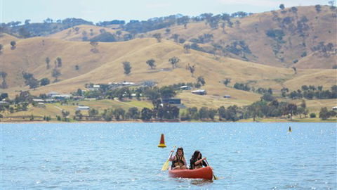 Ibis Styles Albury Lake Hume Resort - Rental Cars 3