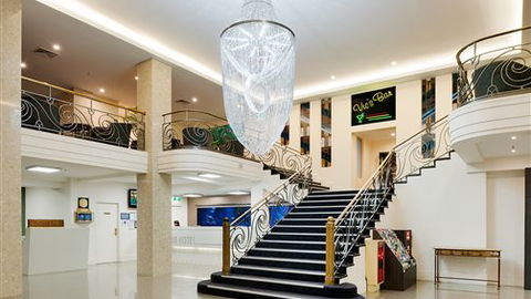 Ibis Styles Melbourne, The Victoria Hotel - Rental Cars 0