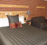 AAT 28 Goldsmith Hotel - Rental Cars