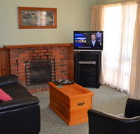 Mountain View Motor Inn and Holiday Lodges - Rental Cars