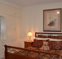 Admurraya House Bed and Breakfast - Rental Cars