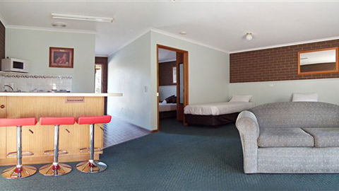 Cobram Barooga Golf Resort - Rental Cars 0