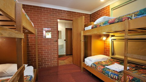 NRMA Bright Holiday Park - Rental Cars 0