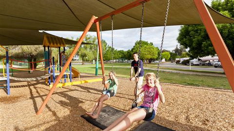 RACV Cobram Resort - Rental Cars 6