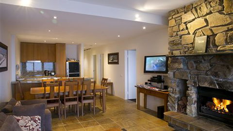 Alpine Woodsmoke Apartments - Rental Cars 0