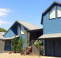 Ainsworth Estate - Rental Cars