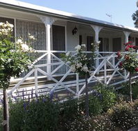 Burrabliss Bed and Breakfast - Rental Cars