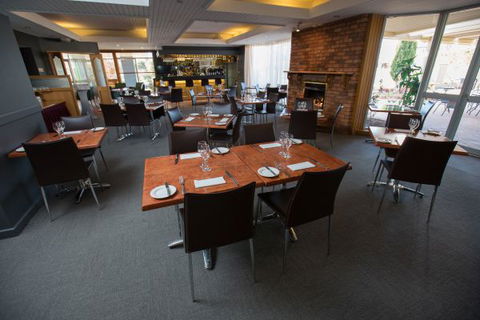 Ibis Styles Orange - Rental Cars 9