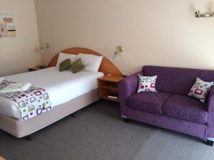 Ibis Styles Orange - Rental Cars 0