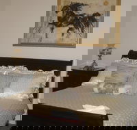 Stall Place Accommodation - Rental Cars