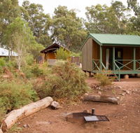Alligator Lodge - Mount Remarkable National Park - Rental Cars