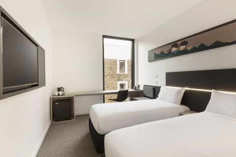 Ibis Adelaide - Rental Cars 1