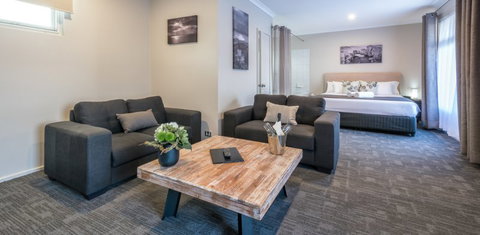 Ace Accommodation Albany - Rental Cars 1