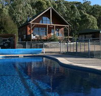 Karoonda Olive Grove Retreat at Mt Buffalo Olives