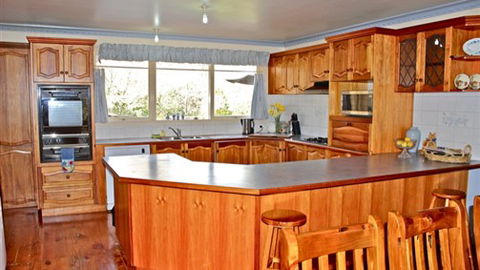Annie's Garden Retreat - Rental Cars 4