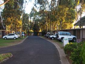 Kalganyi Holiday Park - Rental Cars 2