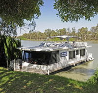 Boats and Bedzzz - The Murray Dream self-contained moored Houseboat - Rental Cars