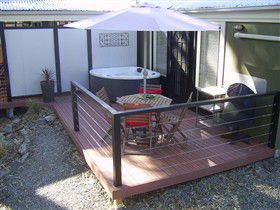 One Tree Bed And Breakfast - Rental Cars 1