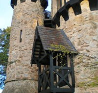 The Castle Keep BB at Thorngrove - Rental Cars