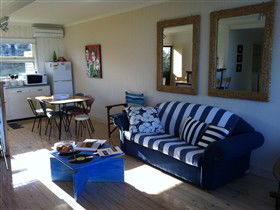Victor Apartments - Surfs Up - Rental Cars 3