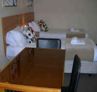 3 Sisters Motel  Cottage - Rental Cars