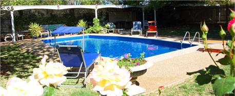 Aarinda Holiday Apartments - Rental Cars 1