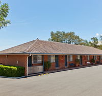 Abraham Lincoln Motel - Rental Cars