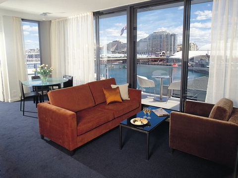 Adina Apartment Hotel Sydney, Harbourside - Rental Cars 0