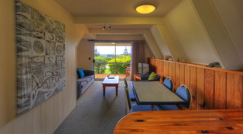 A-Frame Chalets @ Mokutu - Rental Cars 1