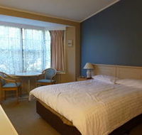 Airlie House Motor Inn - Rental Cars