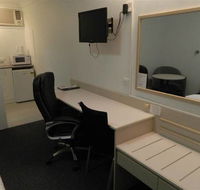 Alabaster Lodge Motor Inn - Rental Cars