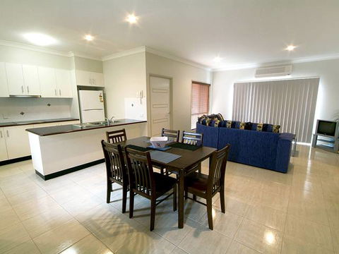 Annand Mews Serviced Apartments - Rental Cars 0