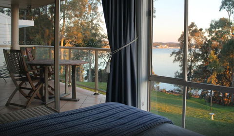 Anne's Waterfront Haven Bed & Breakfast - Rental Cars 0