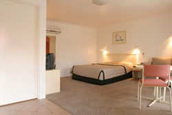 Argyle Terrace Motor Inn - Rental Cars 0