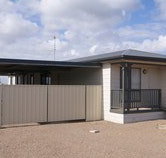 Sunshine Holiday Accommodation - Rental Cars
