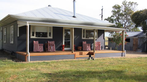 Rabbiter's Hut - Rental Cars 0