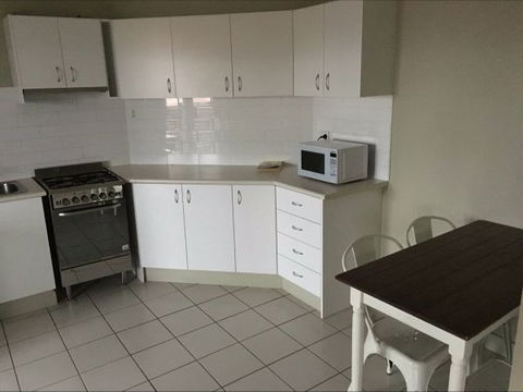 Revive Central Apartments - Rental Cars 8