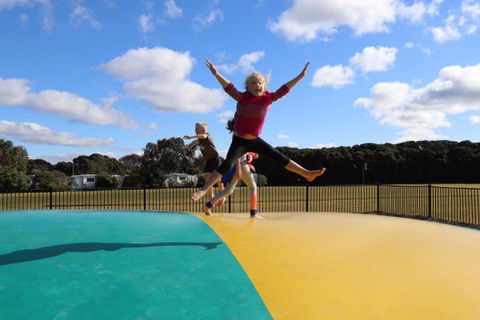 Anglesea Family Caravan Park - Rental Cars 2
