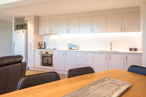 Bridgeview Apartments - Rental Cars 3