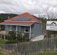Derby Digs Cottage - Rental Cars