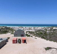 Fowlers Bay Beach House - Rental Cars