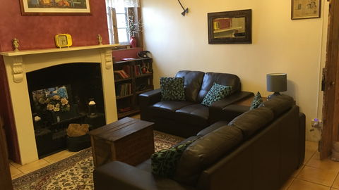 Conyngham Cottage Self Contained Accommodation - Rental Cars 0