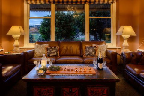 Rathmore - Rental Cars 3