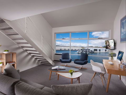 Somerset On The Pier Hobart - Rental Cars 6