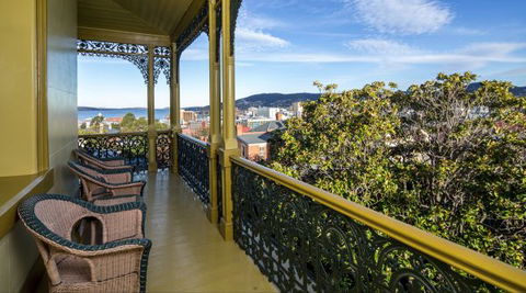 The Corinda Collection - Rental Cars 3