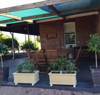 Corryong Holiday Cottages - Sportsview - Rental Cars