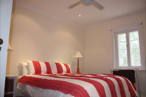 Hughes Park Cottage & Weddings - Rental Cars 1