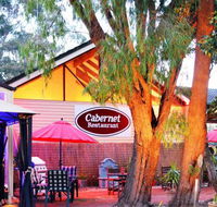 Kingsley Motel and Cabernet Restaurant - Rental Cars